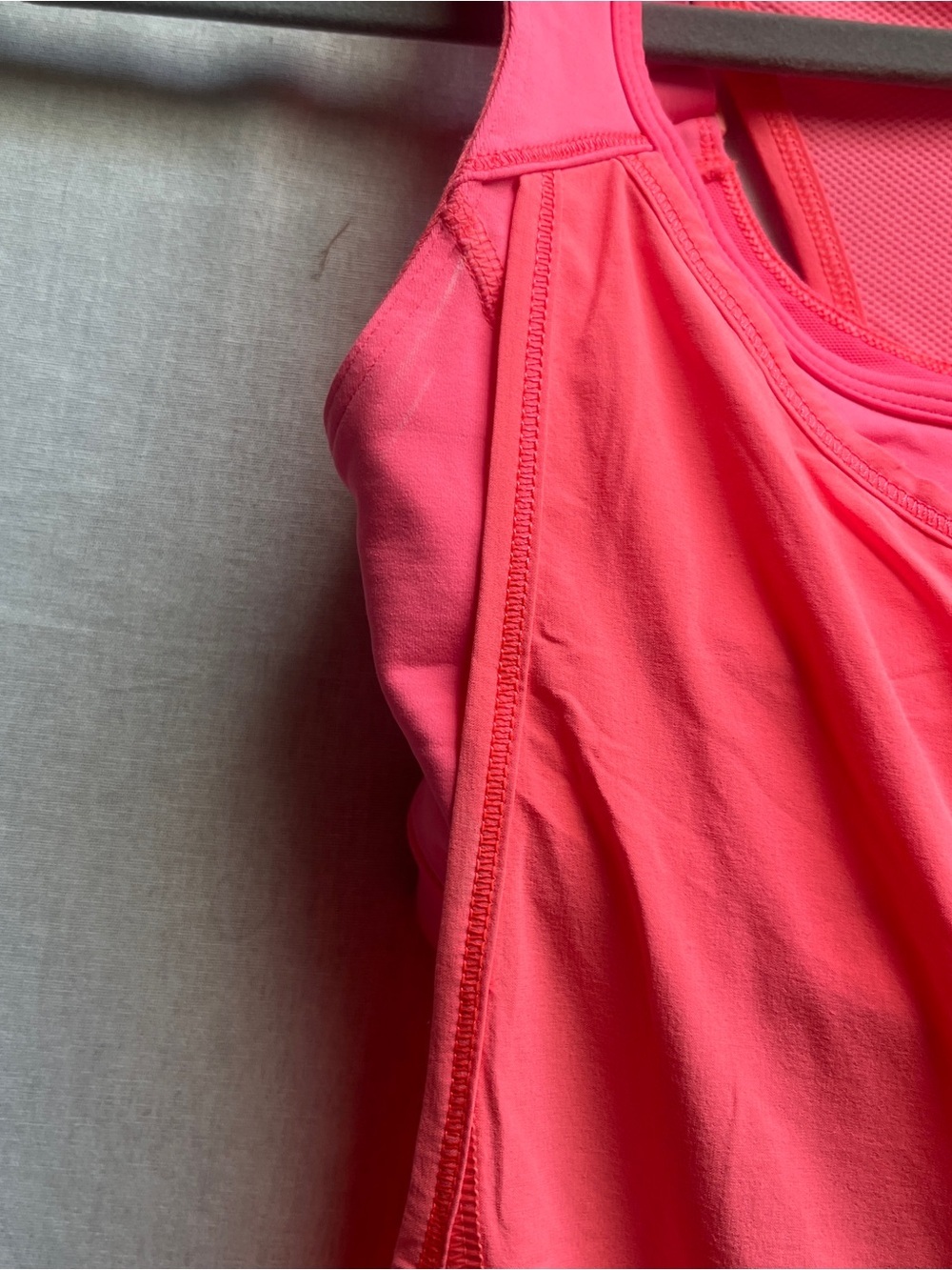 Lululemon Run For Your Money 2-in-1 Bra Tank Coral Sz 4 - Picture 5 of 8
